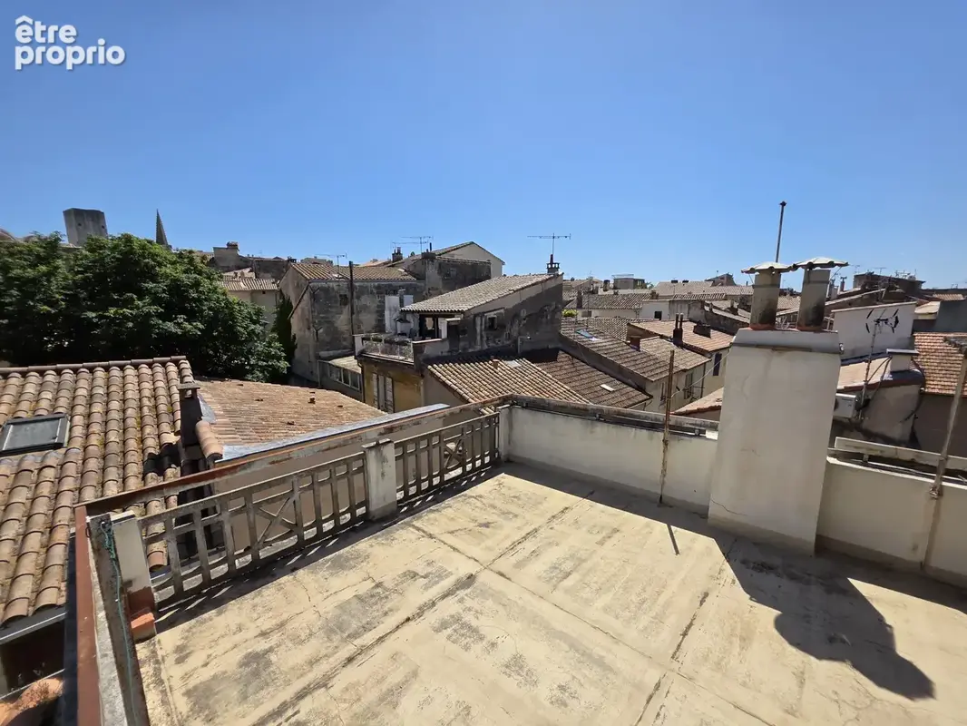 Arles centre ville historique, quartier arènes, maison 230 m2 comprenant un patio, une terrasse et un garage - photo 13