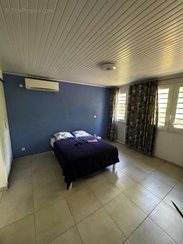 Maison 102 m² à Case-Pilote  - photo 5