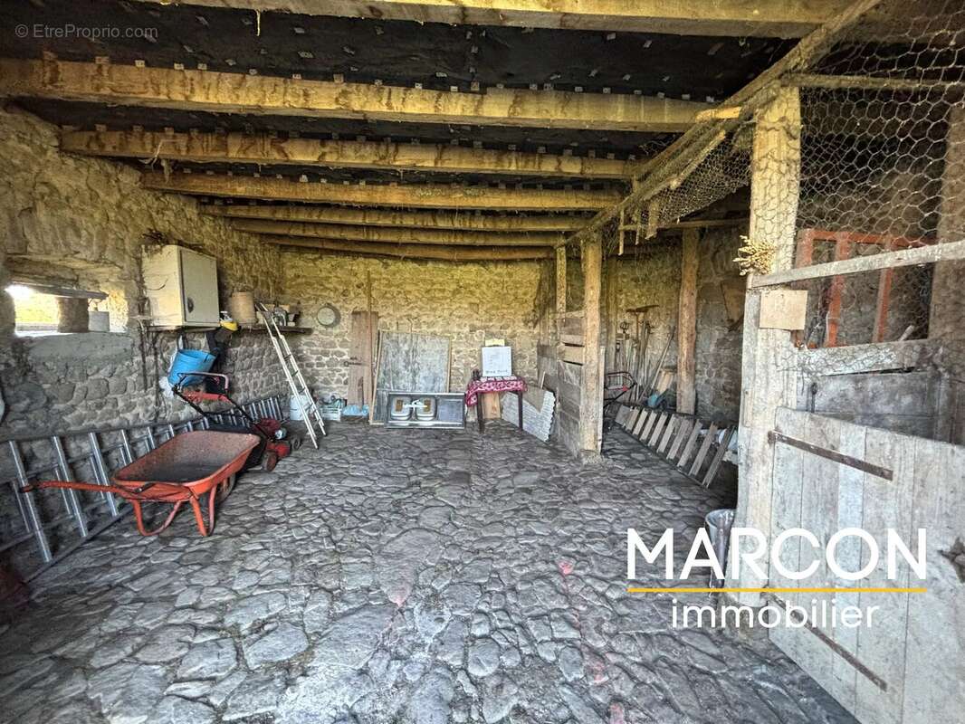 Vente maison secteur flayat - photo 10