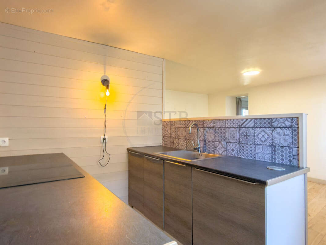Appartement à LIVRON-SUR-DROME