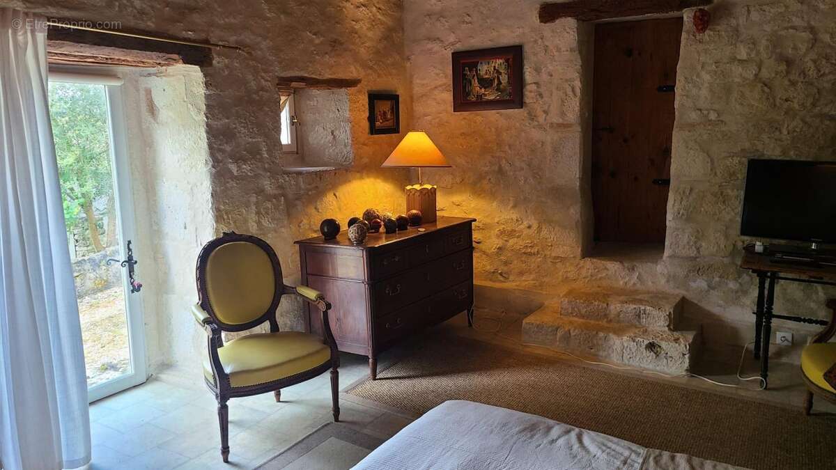 Maison à TREJOULS