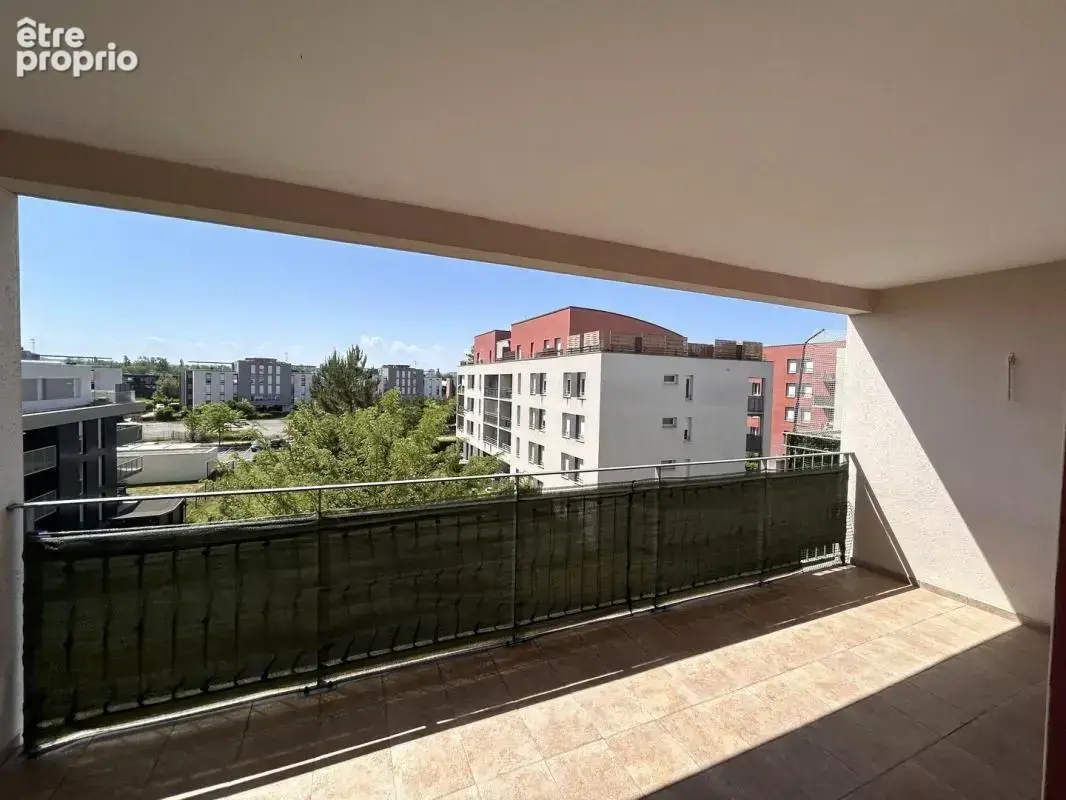 F3 de 60 m2 + une cave + 2 places de parking à PFASTATT (68120) - photo 5
