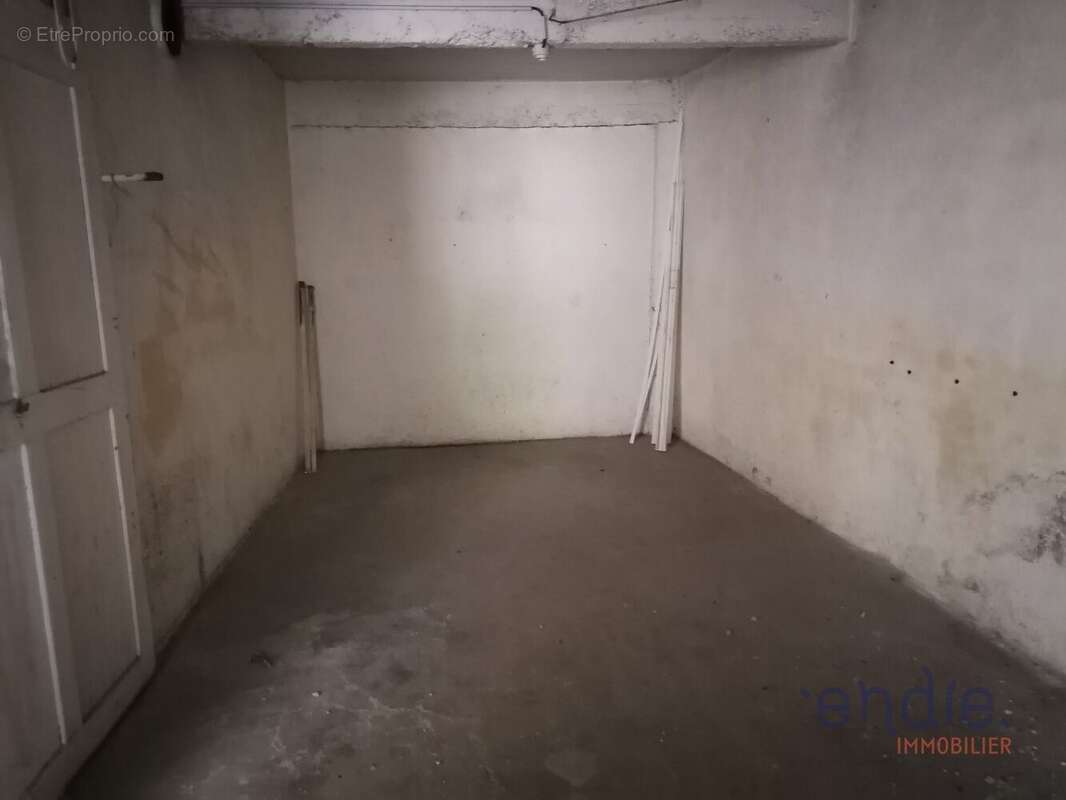 Commerce à SALINS-LES-BAINS