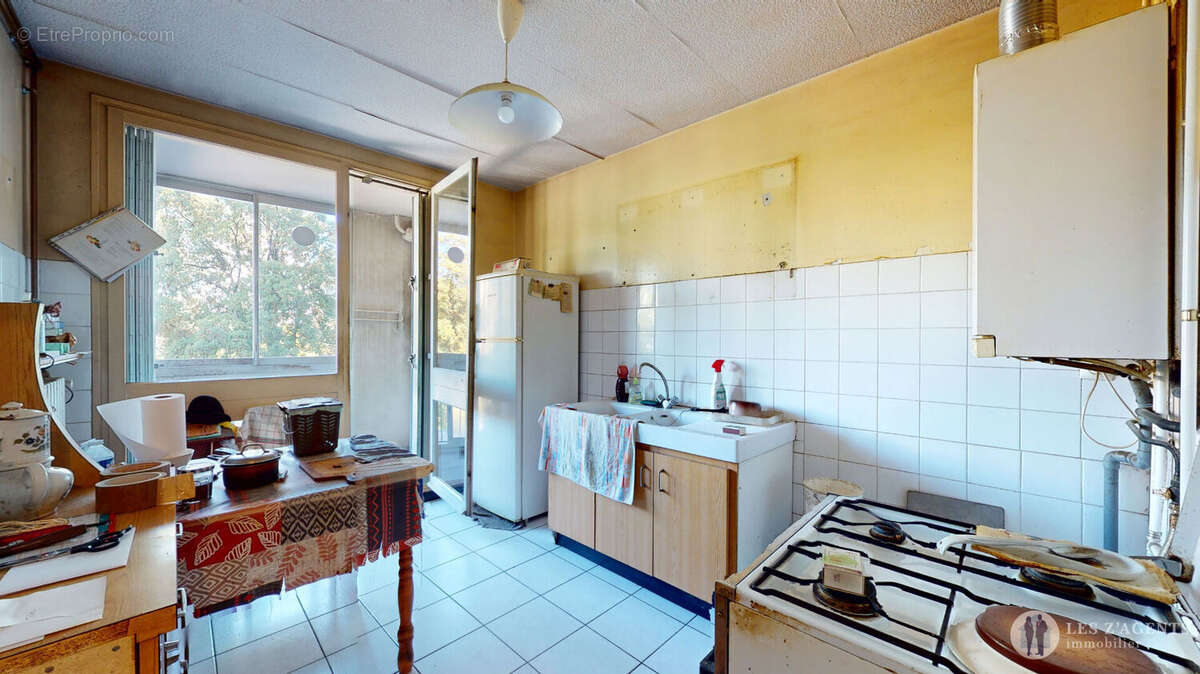 Appartement à SAINT-MARTIN-D'HERES