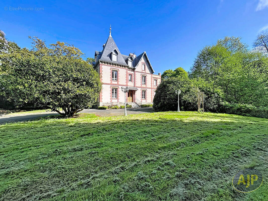 Maison à PLOEUC-SUR-LIE