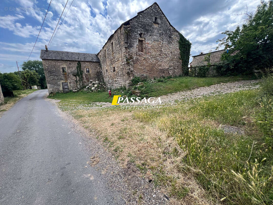 A VENDRE - Maison d'habitation avec dépendances - PALMAS D'AVEYRON - photo 14