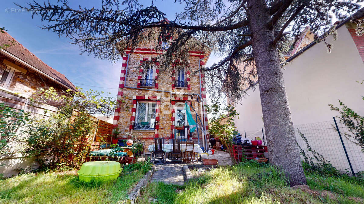Maison à ERMONT