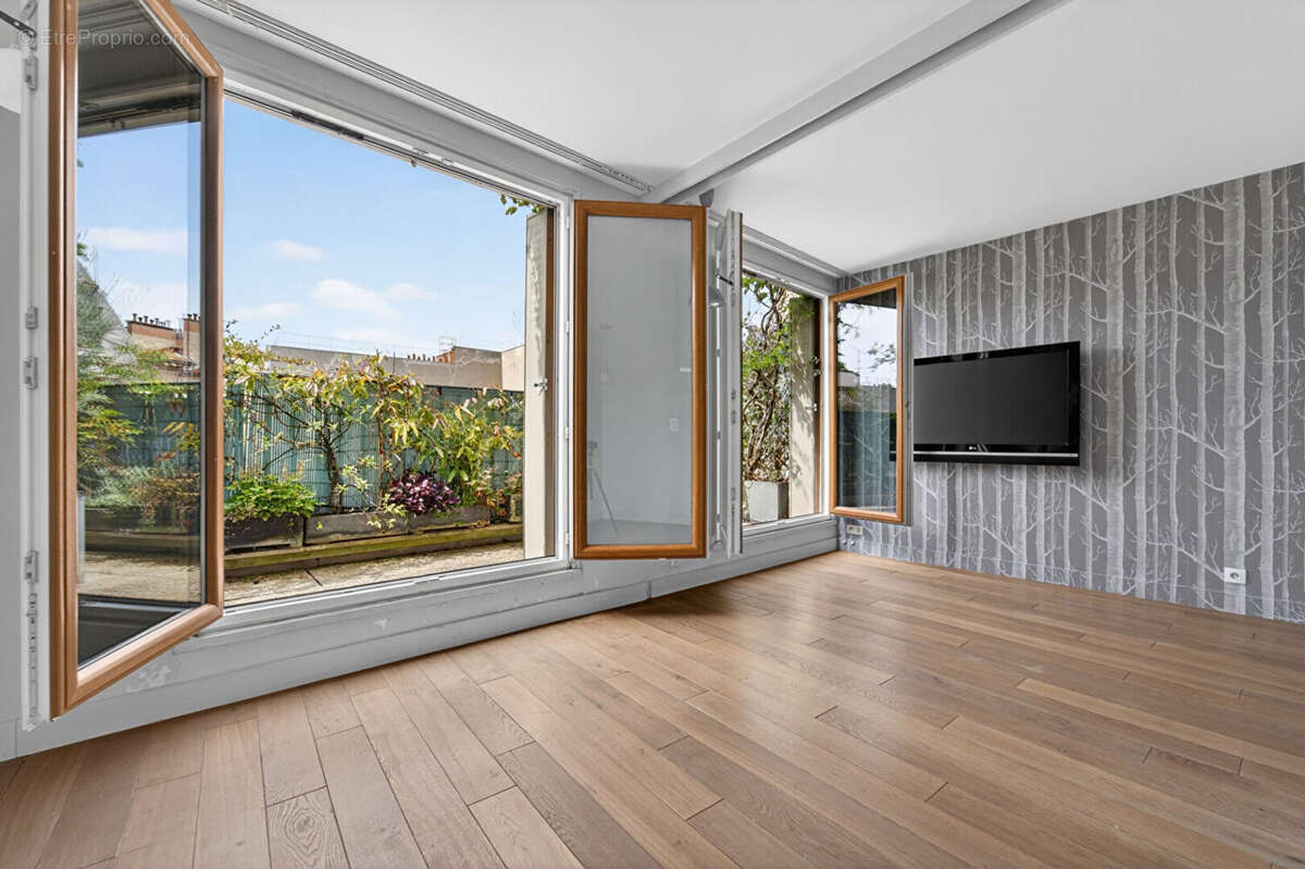 Appartement à PARIS-20E
