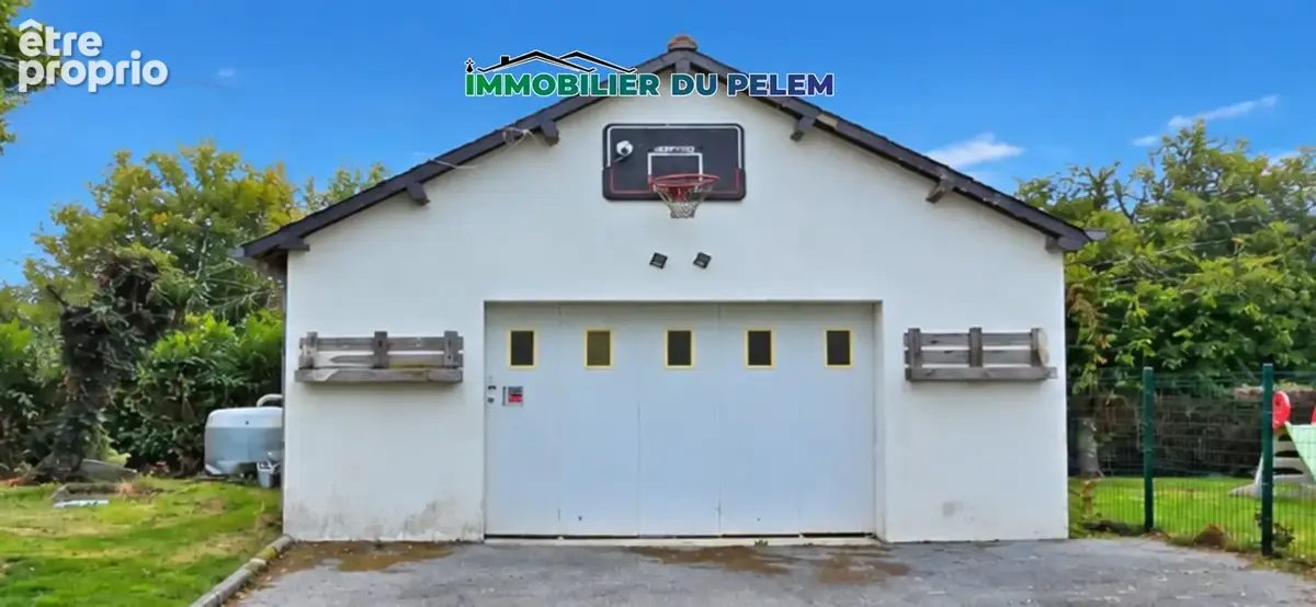 Maison familiale 5 chambres avec piscine et double garage   Rostrenen - photo 9