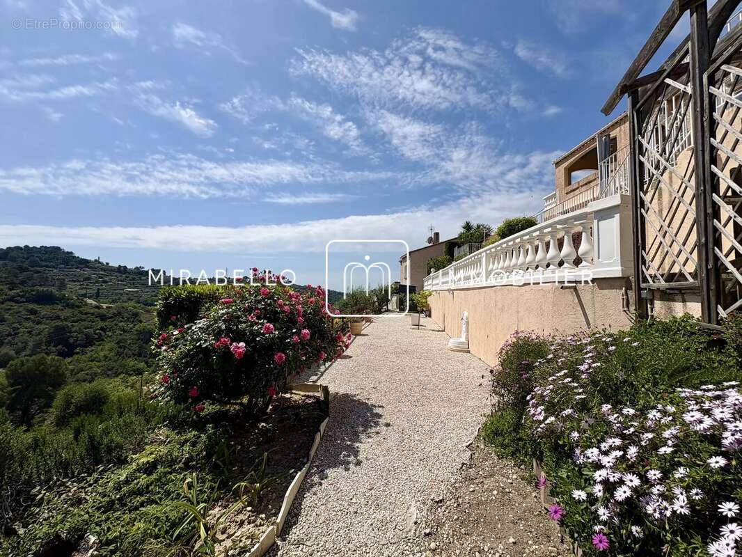 Maison 193 m² à Colomars  - photo 35