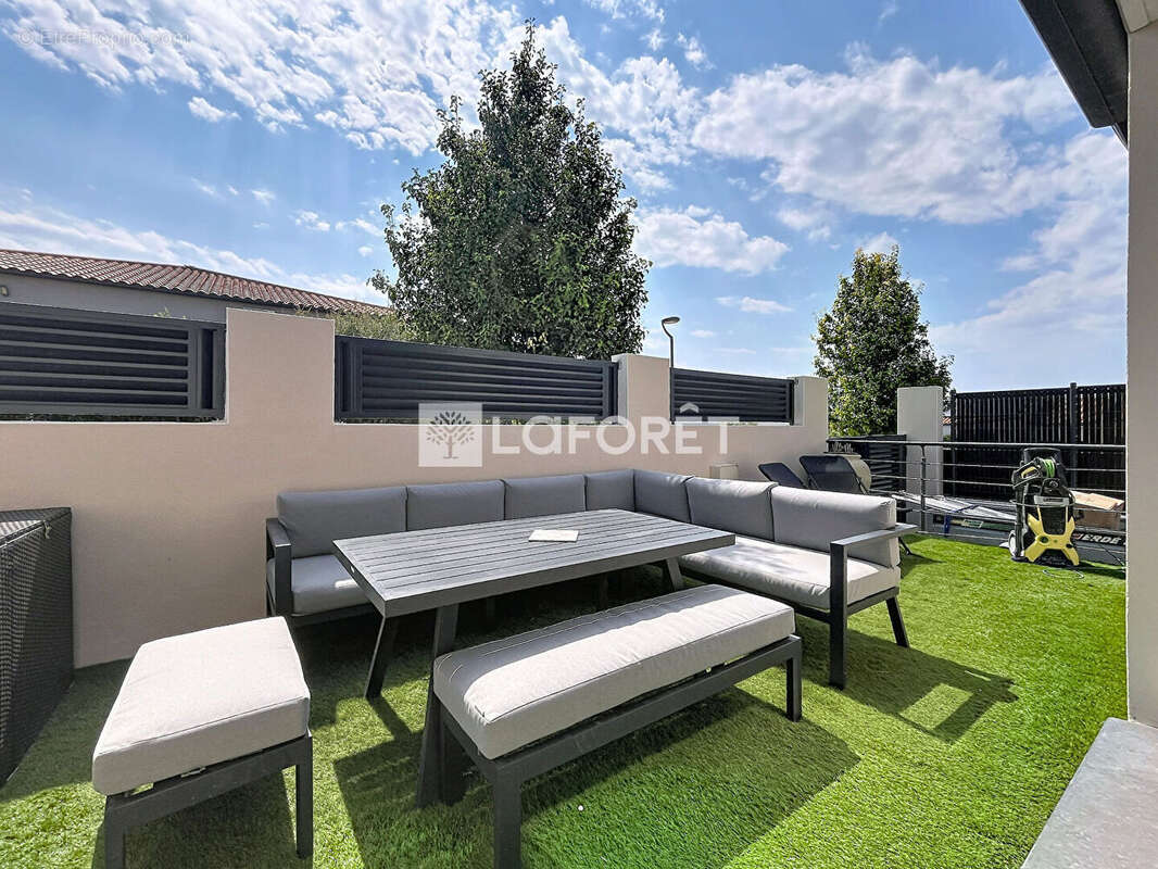 À quelques minutes de thuir ? villa récente avec piscine - photo 4