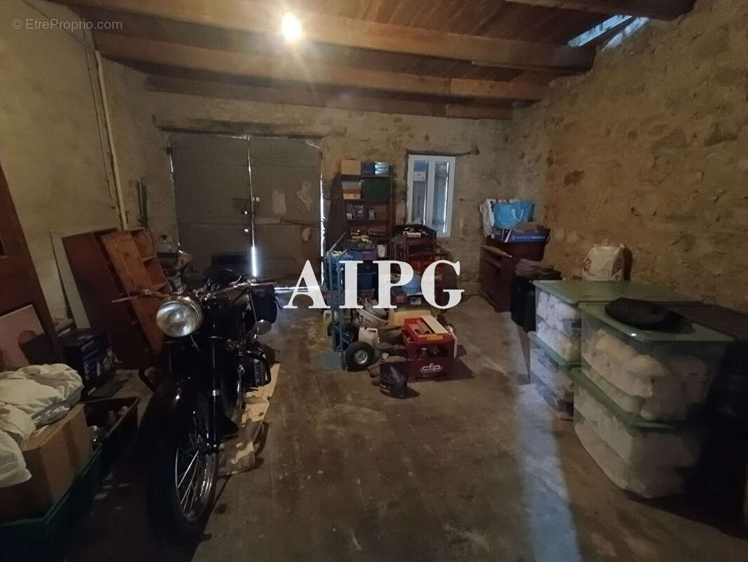 Mael-Carhaix, maison avec dépendances à vendre - photo 16
