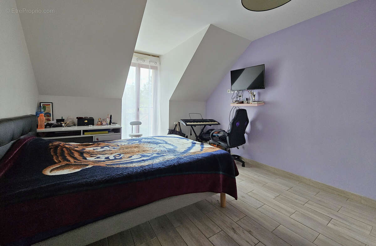 Maison à COUILLY-PONT-AUX-DAMES