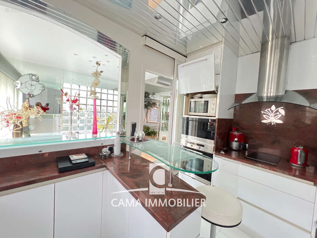 Maison à FONTENAY-LE-FLEURY