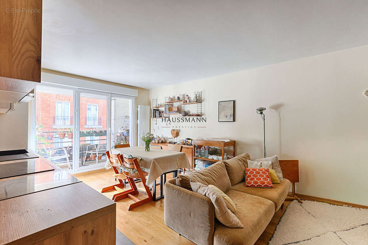 Appartement à PARIS-17E