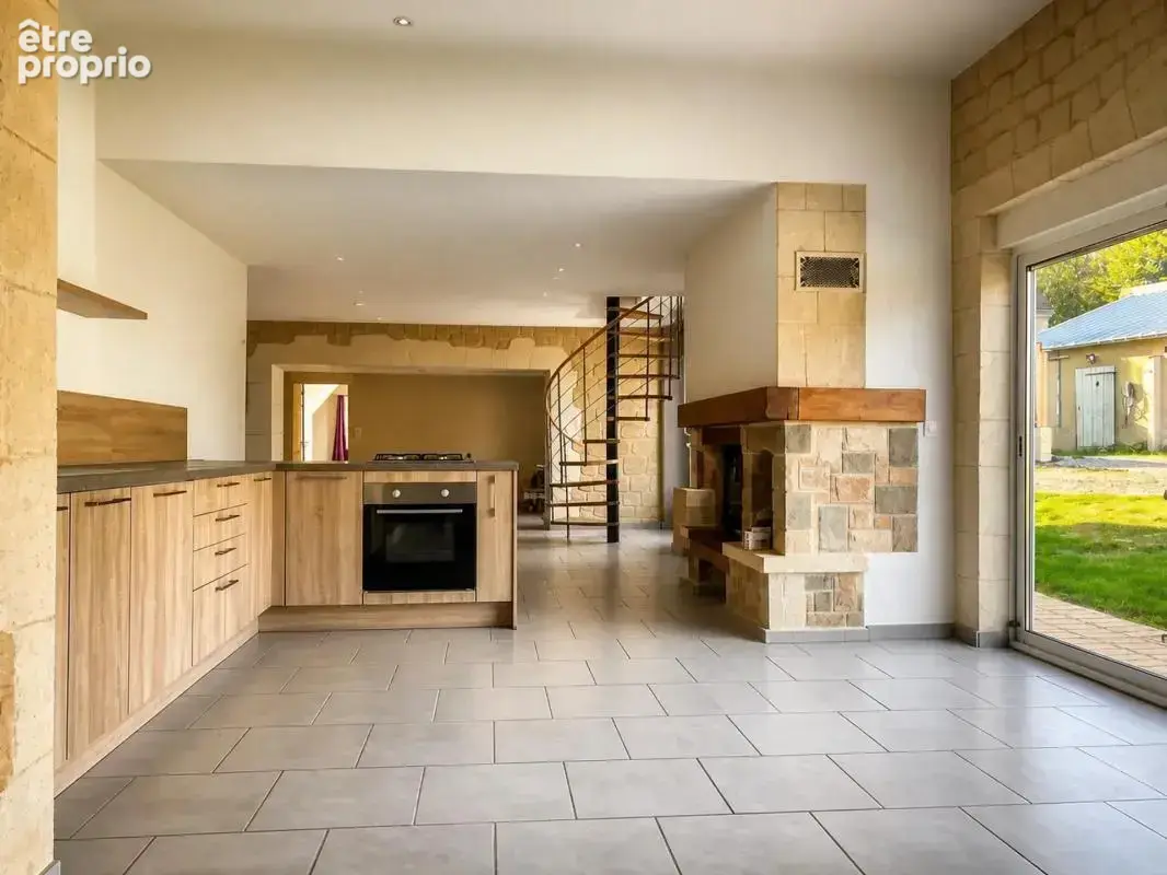 Maison de 9 pièces de 205 m² à Sablons sur Huisne - photo 3