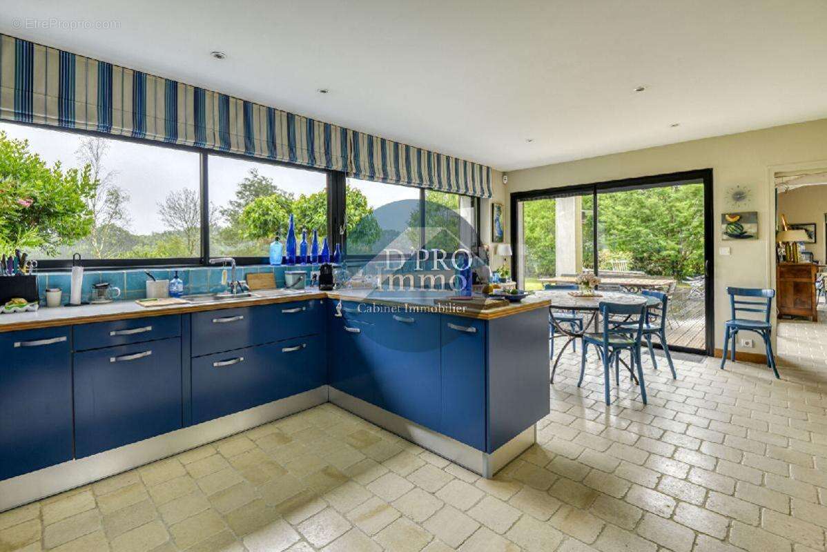 Maison d'architecte dans un environnement préservé - photo 9