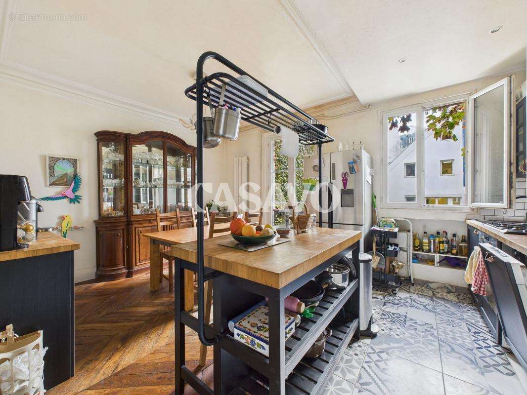Appartement à PARIS-10E