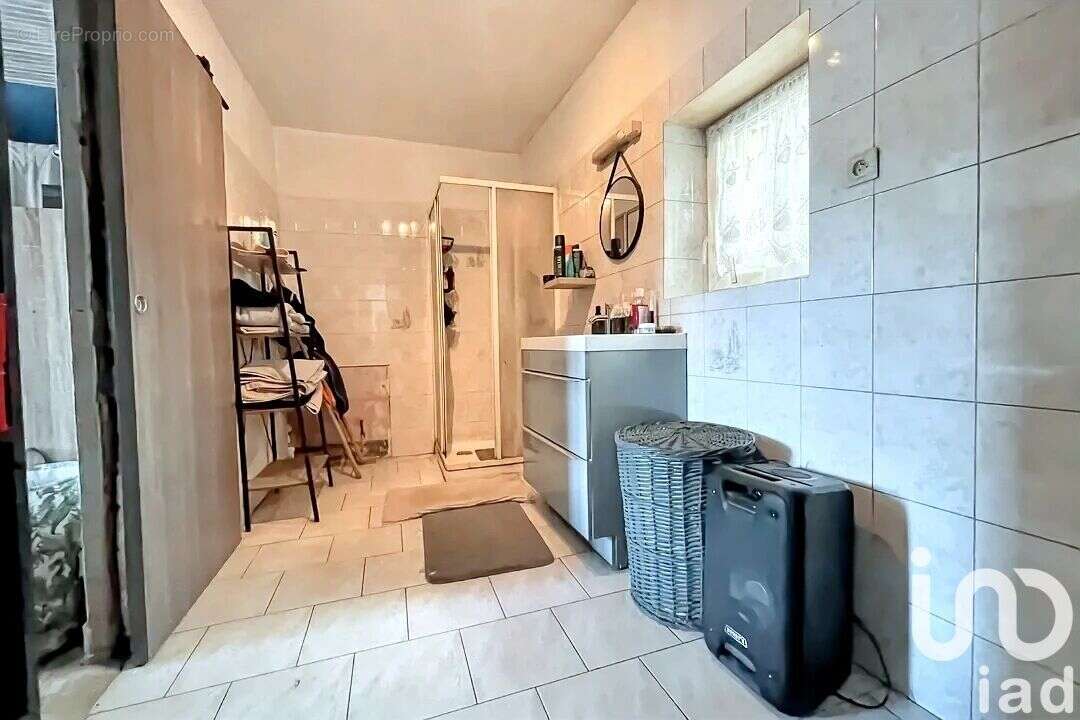Maison 98 m² à Saint-Aubin-Des-Coudrais  - photo 9