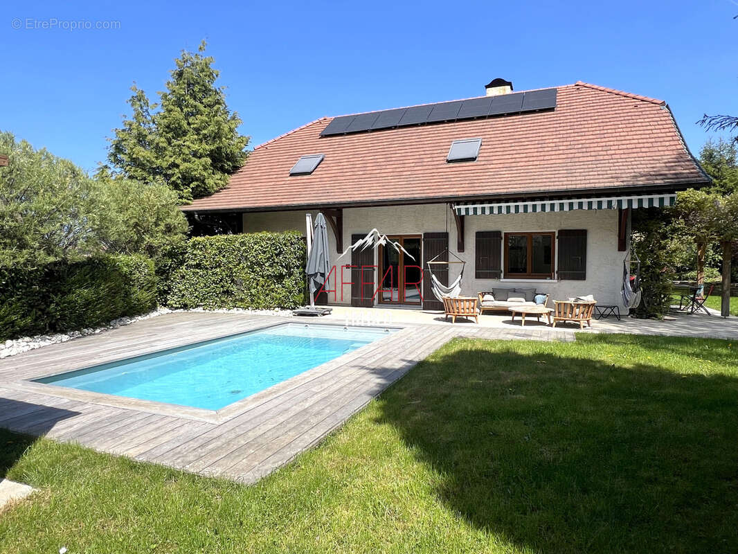 Maison à NEYDENS