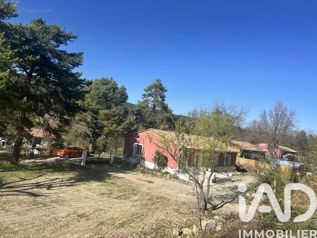 Maison 89 m² à Saint-Martin-De-Bromes  - photo 4