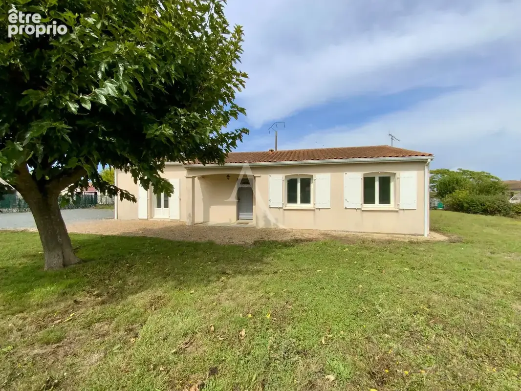 Maison à MESNAC