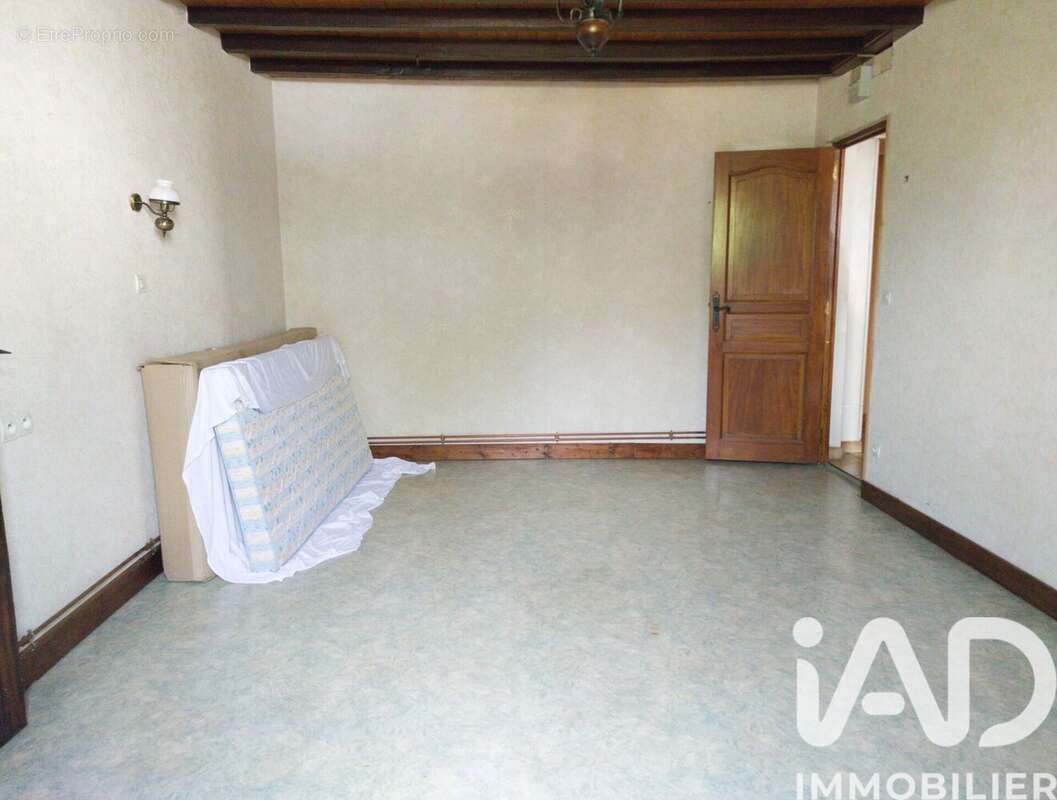 Maison 130 m² à Feux  - photo 5
