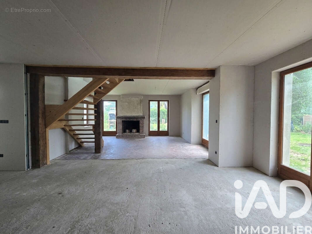 Maison 219 m² à Cherisy  - photo 9