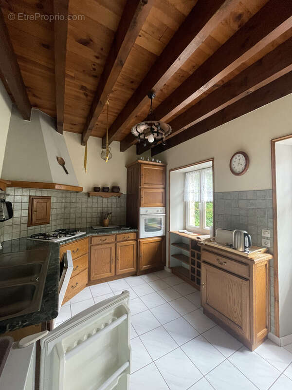 Maison à LA CHAPELLE-AU-RIBOUL