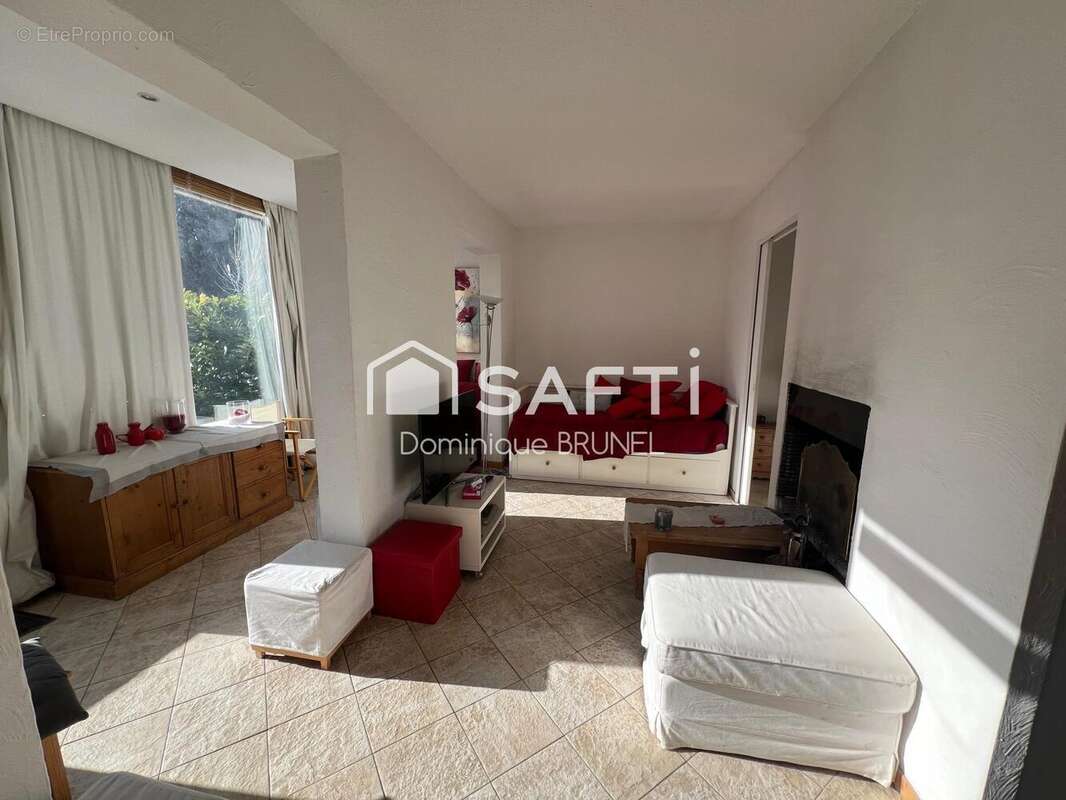 Photo 2 - Appartement à SAINT-ETIENNE-DE-TINEE