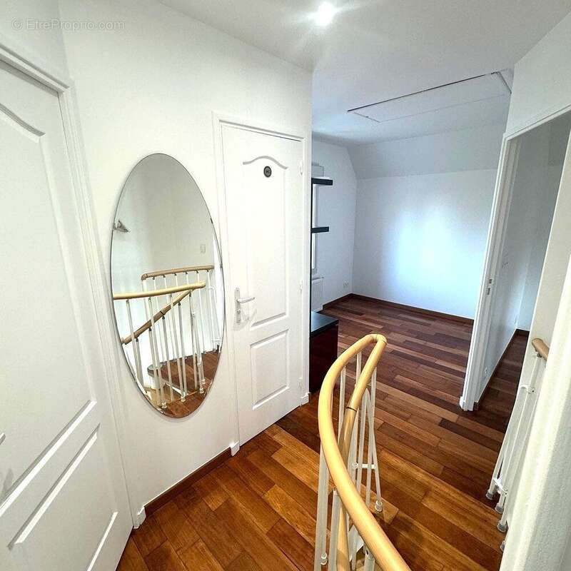 Maison à SAINT-OUEN-L&#039;AUMONE