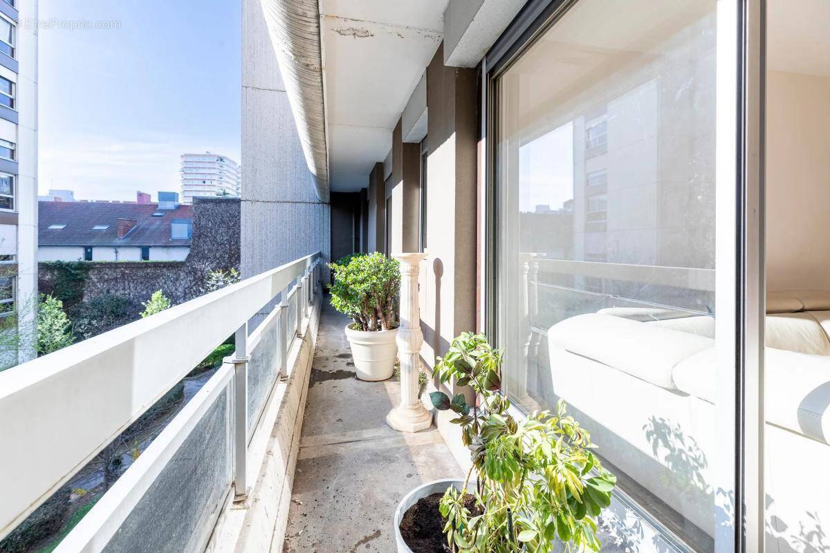 Appartement à PARIS-19E