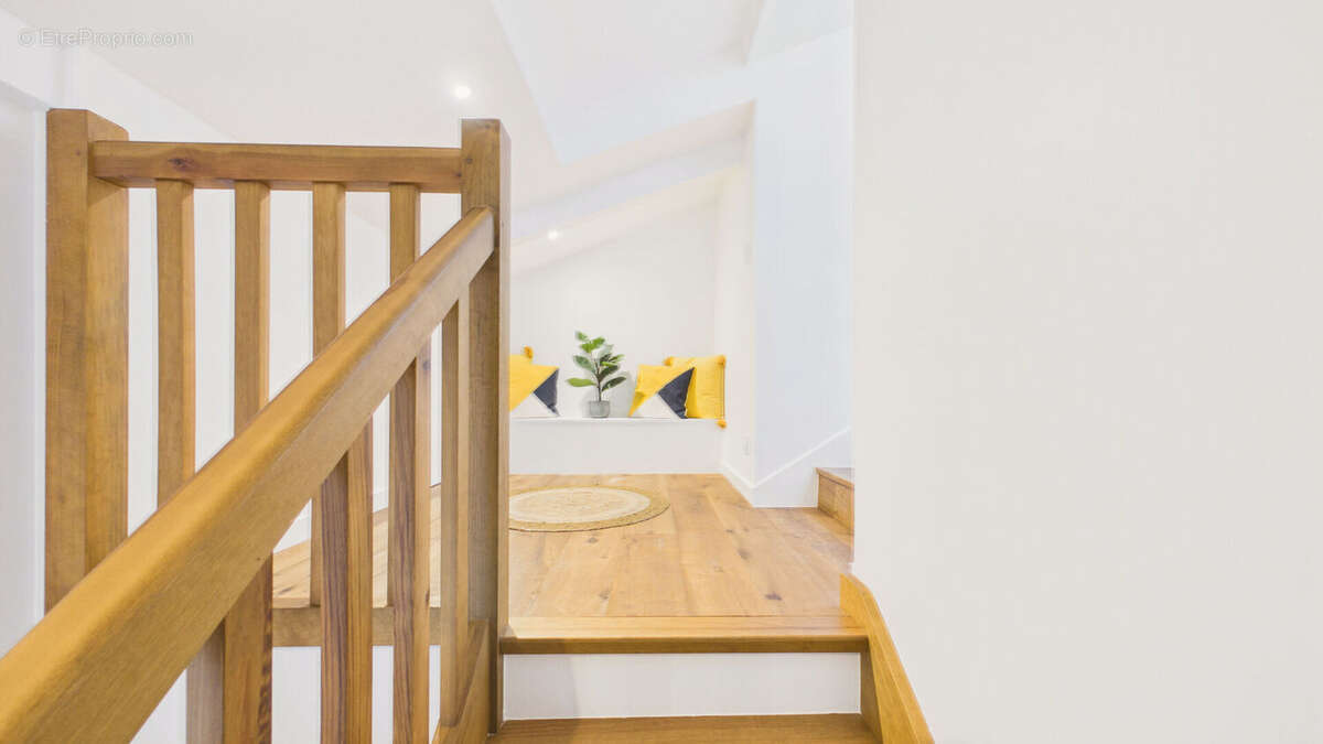 Maison familiale - place Lamothe - photo 13