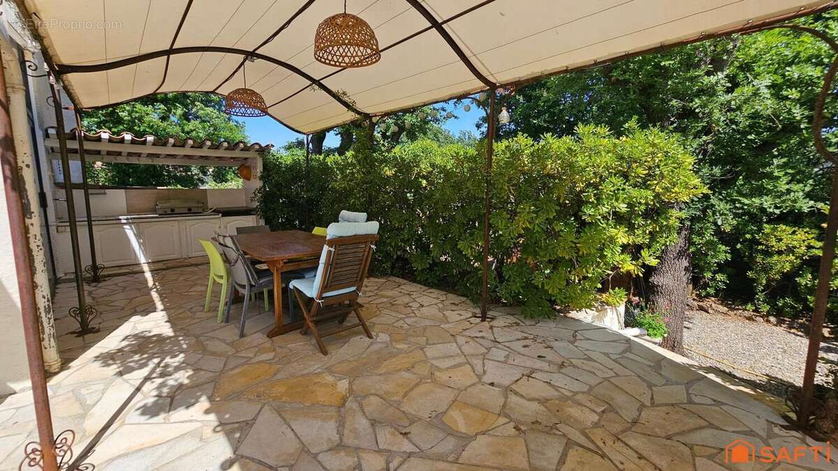 Photo 5 - Maison à SALERNES