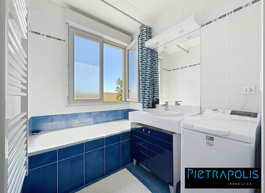 Appartement à DECINES-CHARPIEU