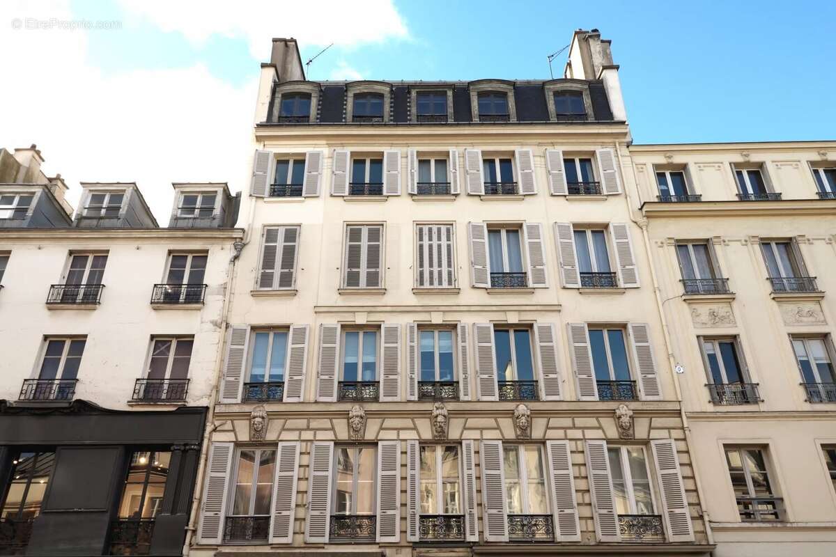 Appartement à VERSAILLES