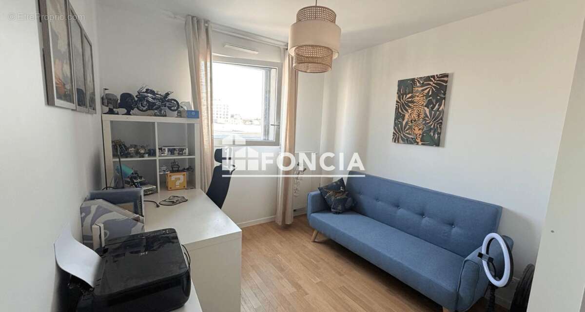 Appartement à AUBERVILLIERS