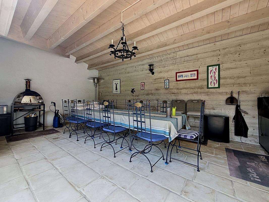 Maison à CHARRON