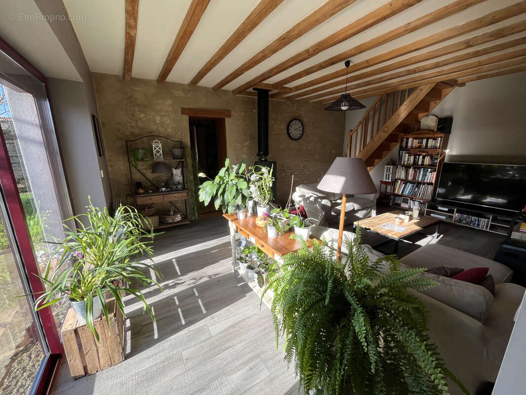 Maison à BRION-PRES-THOUET