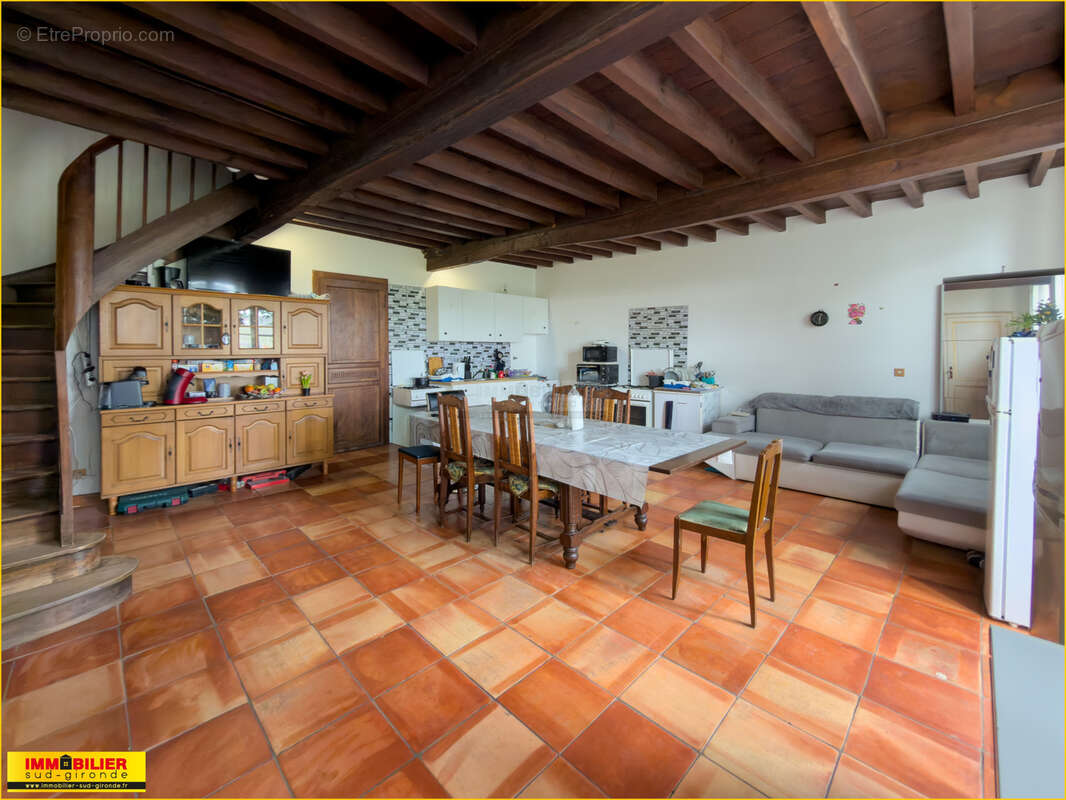 Maison à ILLATS