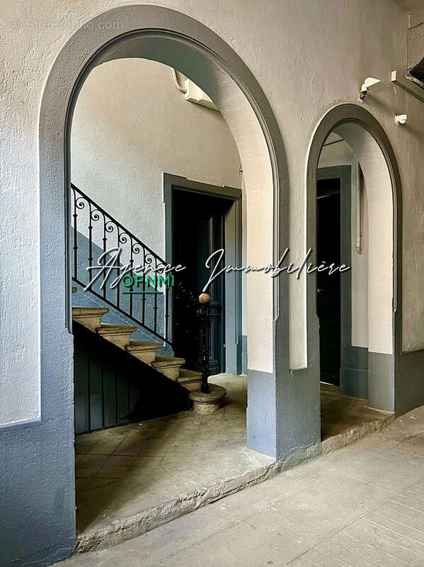 Appartement à SAINT-ETIENNE