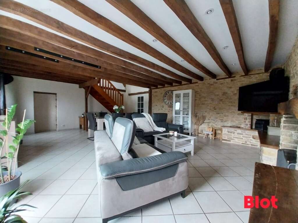 Maison à SION-LES-MINES
