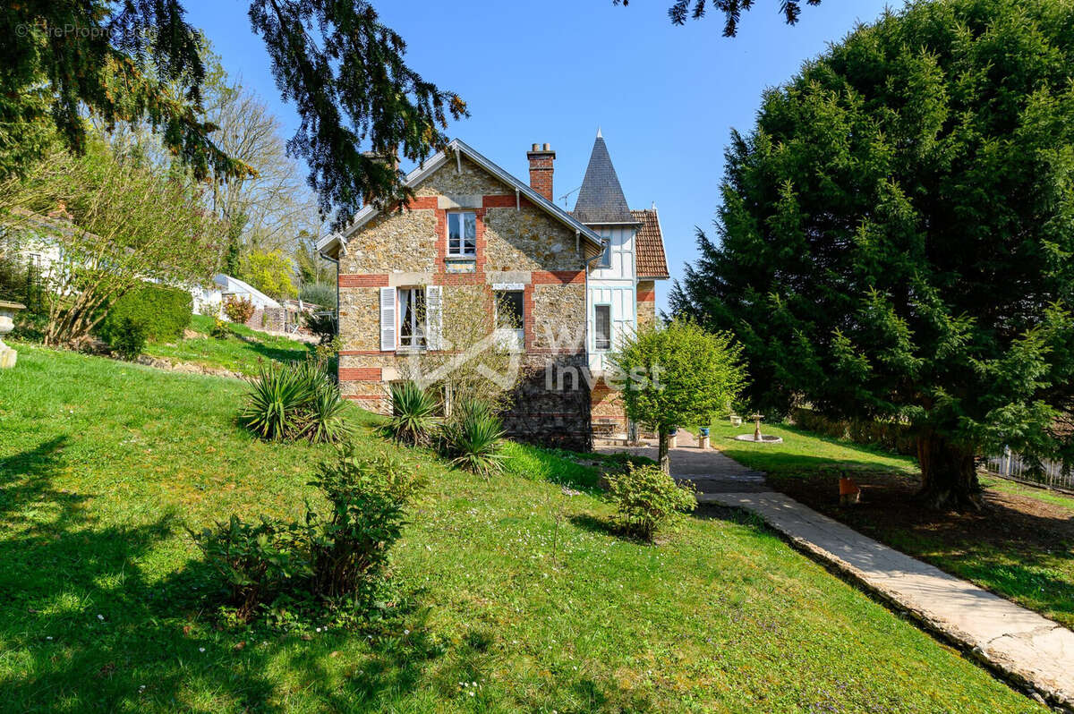 Maison à COULOMMIERS