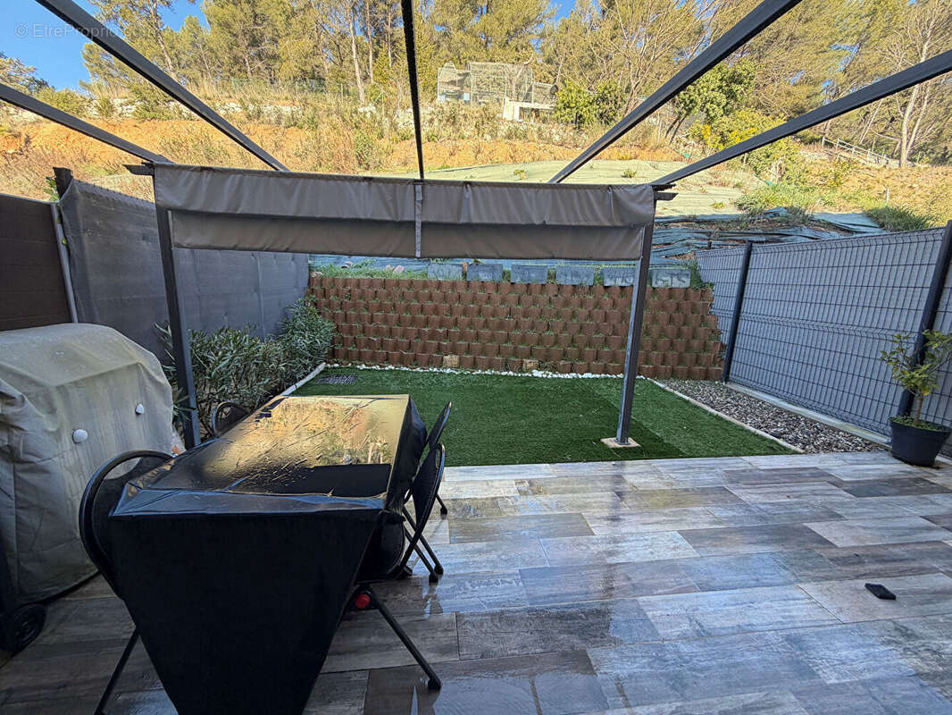 Maison à SAINT-ZACHARIE