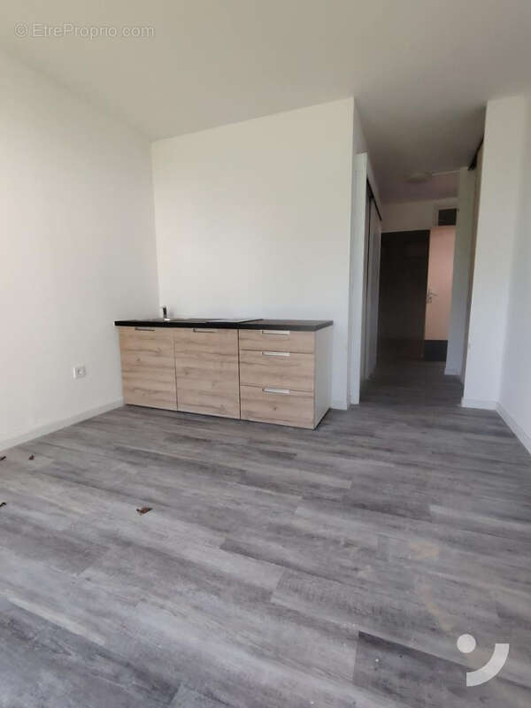 Studio 30 m2 en résidence seniors   Rentabilité brute 12,8 % - photo 2