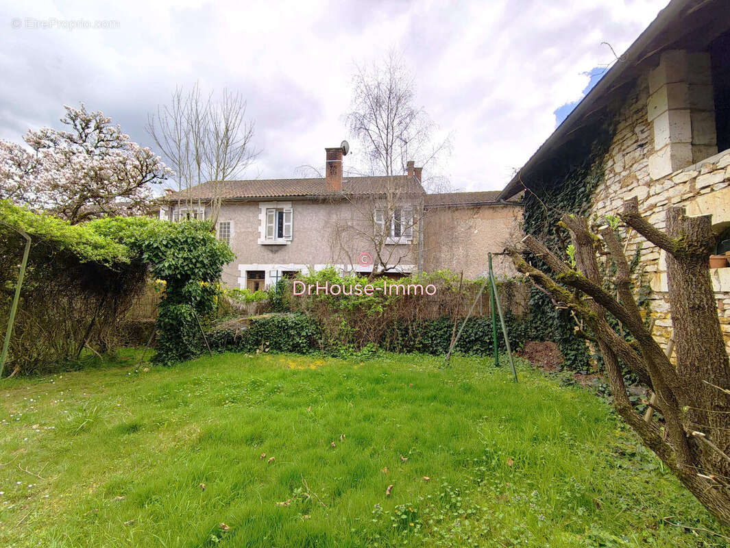 Maison 253 m² à Savignac-Les-Eglises  - photo 31