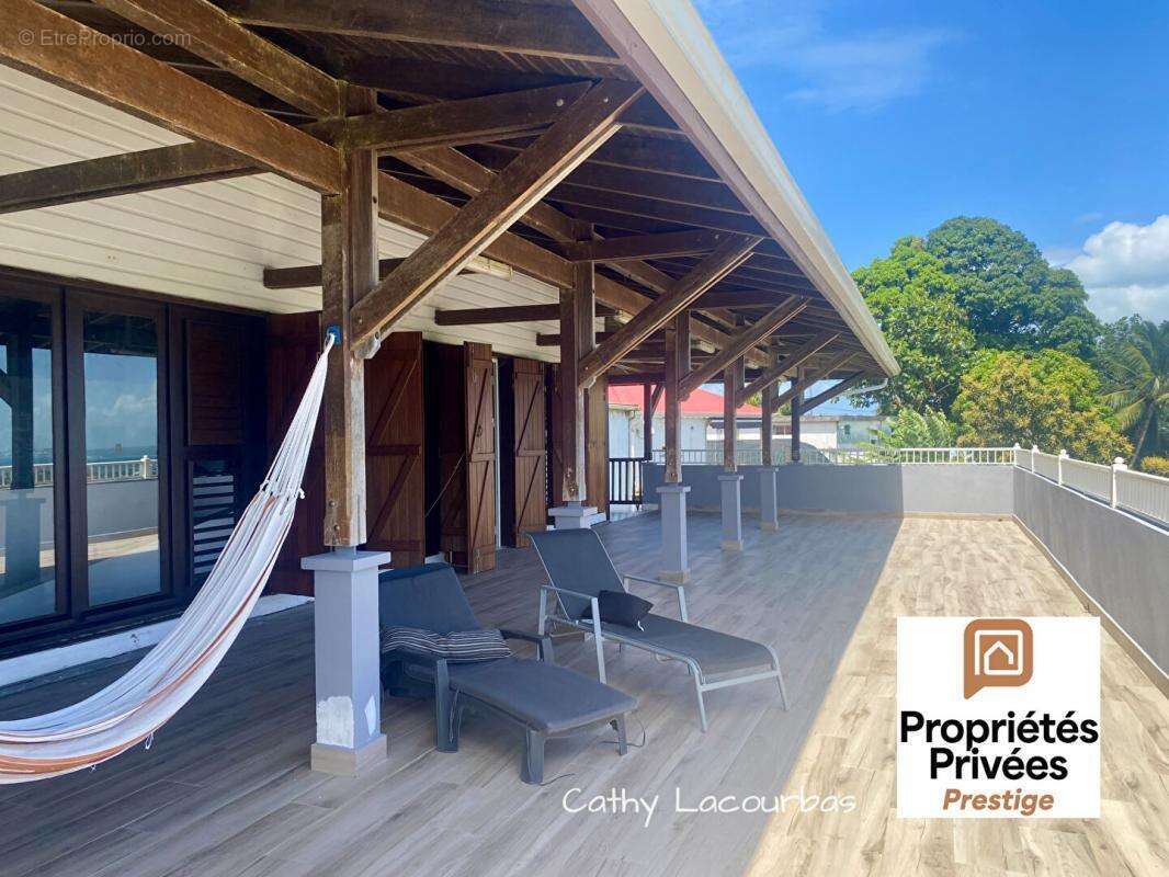 Maison à PETIT-BOURG