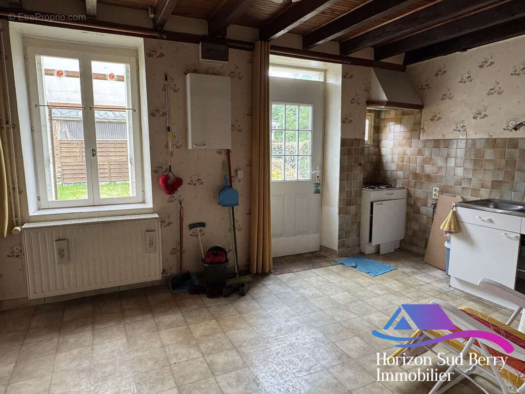 Cuisine - Maison à SAINT-SATURNIN