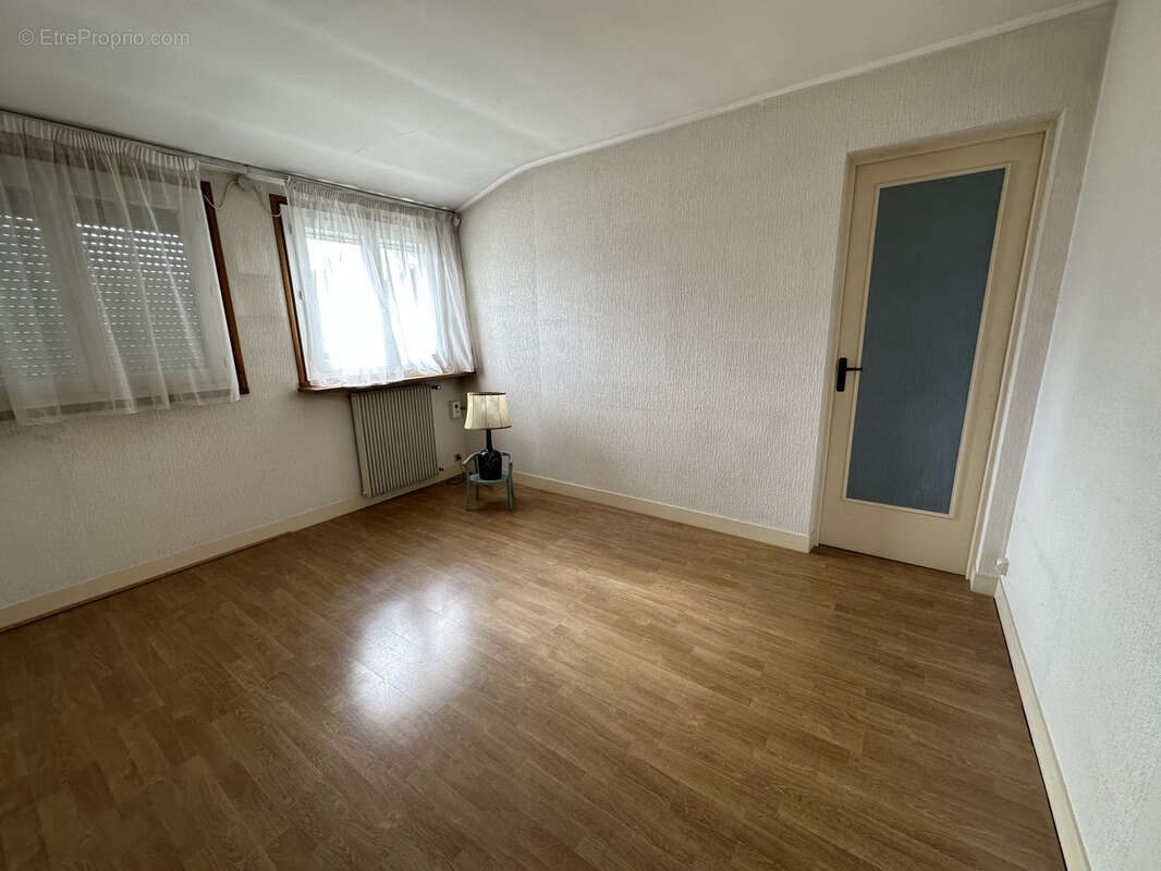 Maison à BURES-SUR-YVETTE