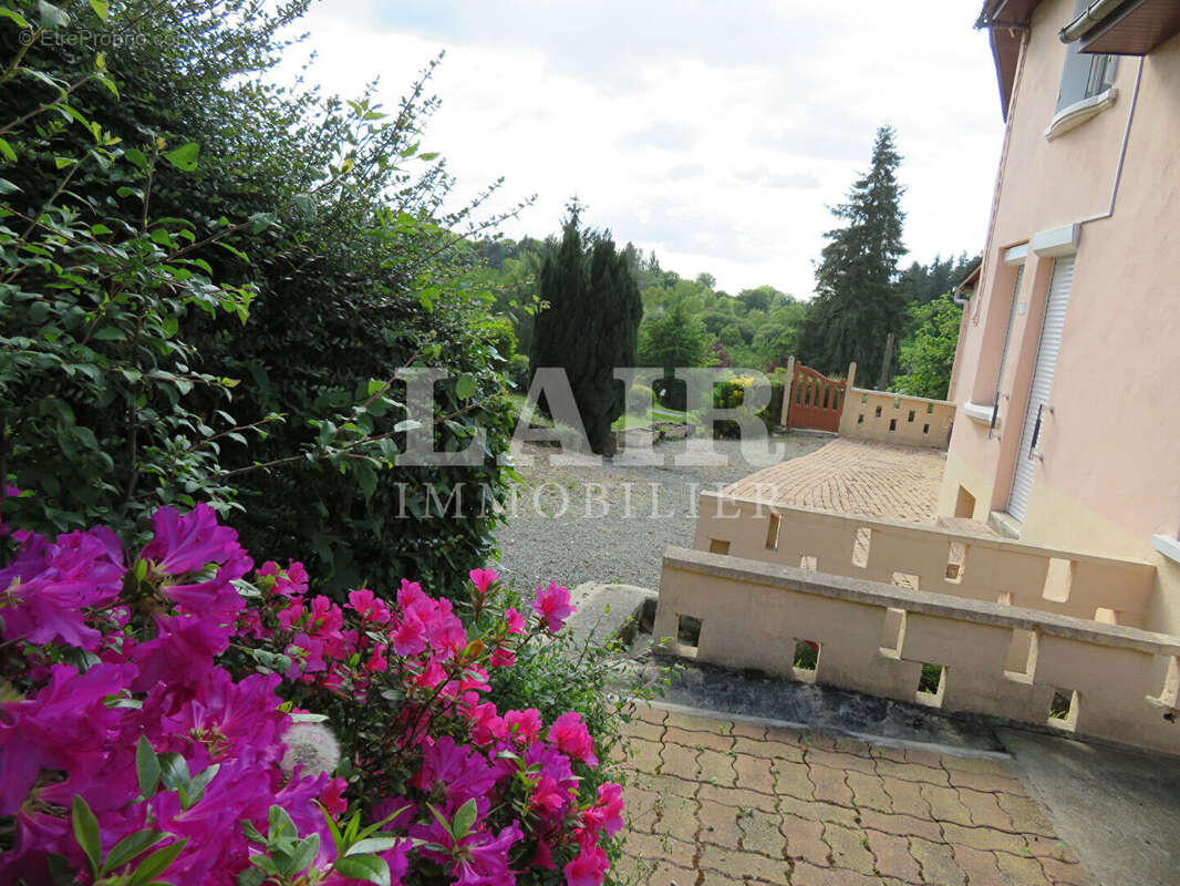 Maison à JAVRON-LES-CHAPELLES